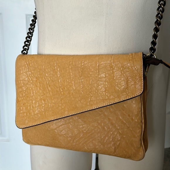 BEAUTIFUL MAXON COLLECTION PEBBLED LEATHER HANDBAG. Yellow-tan color. VG/EUC. - Picture 1 of 13